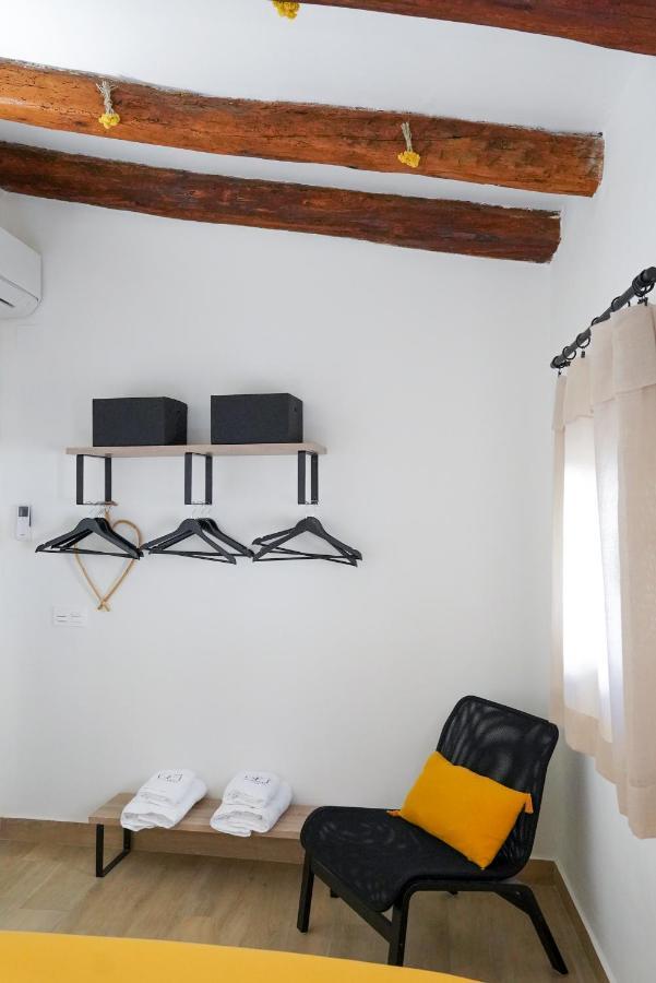 Apartaments La Rambla - Arbequina - 6 Persones Cornudella de Montsant Kültér fotó